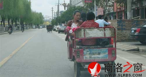 年輕媽媽，這車你也敢坐嗎？