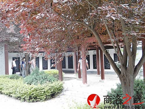 商山四皓墓園內(nèi)的碑林園