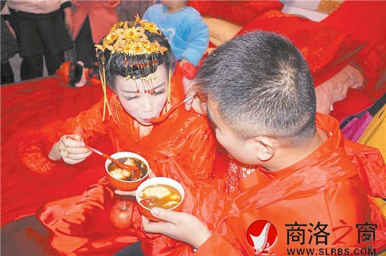 吃了子孫湯，可白頭偕老,子孫滿堂。